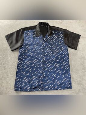 Cosmic Outer Space Button Shirt Mens L ODO Short Sleeve Blue Black Satin Style